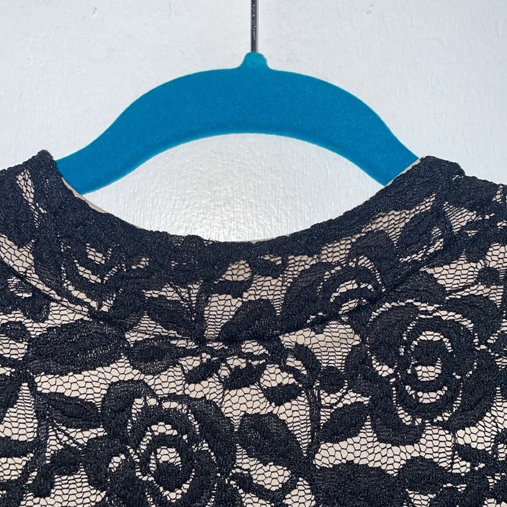 Black and tan lace Boohoo size 6 dress - Picture 3 of 5